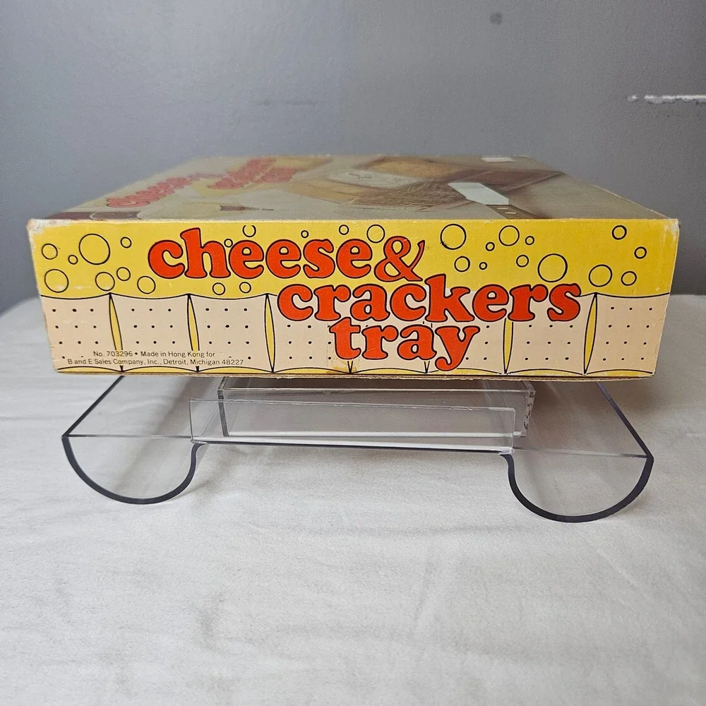 Vintage B and E Sales Clear Acrylic Cheese Crackers Meat Serving Tray MCM 703296